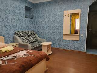 Гостиница Белый Орёл Сочи Стандартный четырехместный номер-6