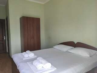 Гостиница Белый Орёл Сочи Двухместный номер с 1 кроватью или 2 отдельными кроватями и балконом-5